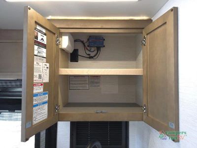 2027 Newmar Freedom Aire — photo 48 view
