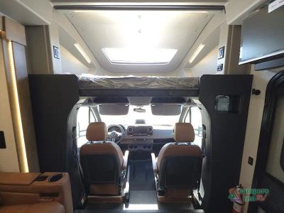 2027 Newmar Freedom Aire — photo 27 view