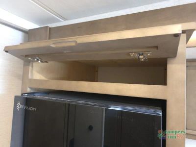 2027 Newmar Freedom Aire — photo 42 view
