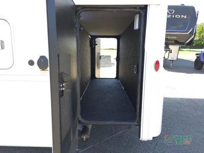 2027 Newmar Freedom Aire — photo 9 view