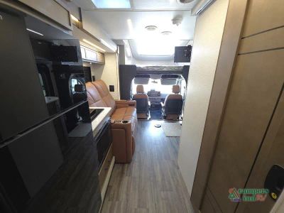 2027 Newmar Freedom Aire — photo 20 view