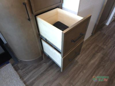 2027 Newmar Freedom Aire — photo 45 view