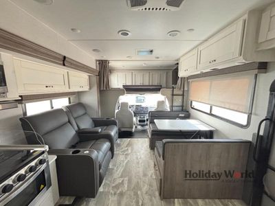 2024 Gulf Stream Conquest Class C - Photo 5