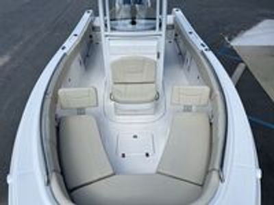 2026 Robalo 232 EX - Photo 9