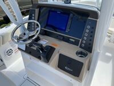 2026 Robalo 232 EX - Photo 18