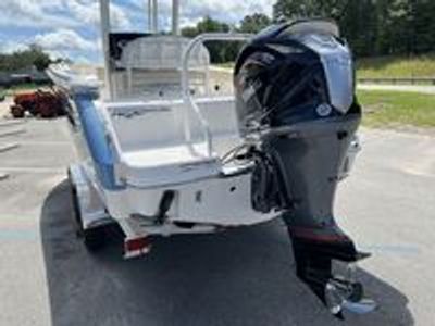 2026 Robalo 232 EX - Photo 7