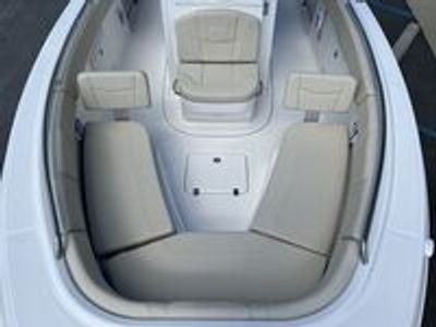 2026 Robalo 232 EX - Photo 20
