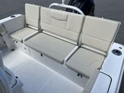 2026 Robalo 232 EX - Photo 19