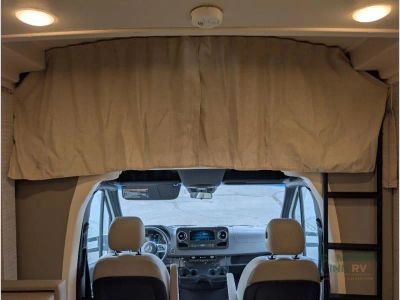 2024 Winnebago Navion — photo 18 view