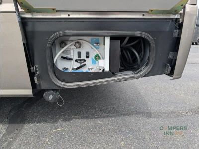 2024 Winnebago Navion — photo 13 view