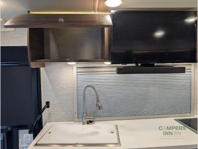 2024 Winnebago Navion — photo 43 view
