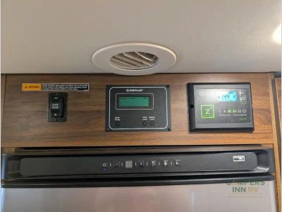 2024 Winnebago Navion — photo 50 view