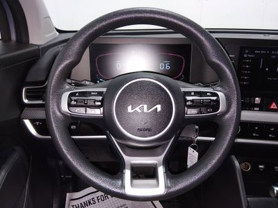 2025 Kia Sportage — photo 12 view