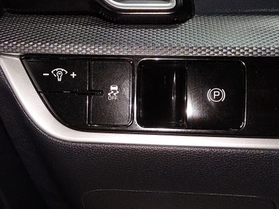 2025 Kia Sportage — photo 13 view