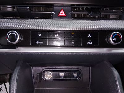 2025 Kia Sportage — photo 17 view