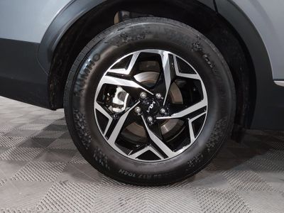 2025 Kia Sportage — photo 10 view