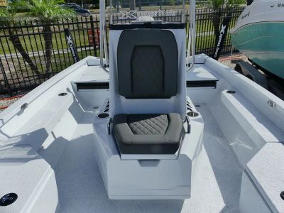 2026 Xpress HYPER-LIFT H20 BAY - Photo 14