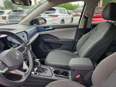 2024 Volkswagen Taos - Photo 13