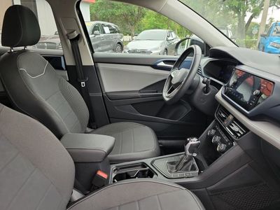 2024 Volkswagen Taos - Photo 34