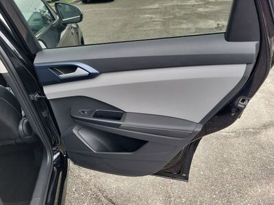 2024 Volkswagen Taos - Photo 32