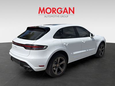 2026 Porsche Macan - Photo 4
