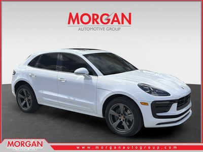 2026 Porsche Macan - Photo 1