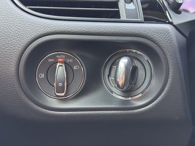 2026 Porsche Macan - Photo 29