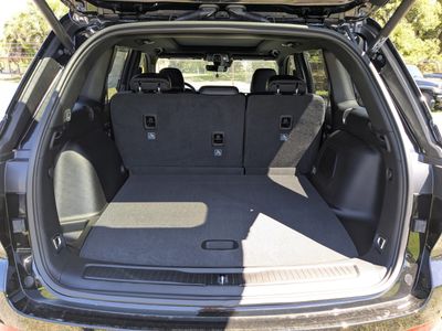 2026 Jeep Grand Cherokee — photo 12 view