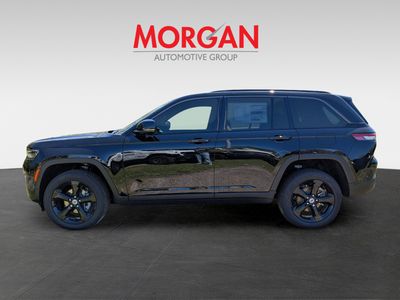 2026 Jeep Grand Cherokee — engine compartment view