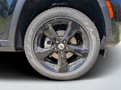 2026 Jeep Grand Cherokee — photo 10 view