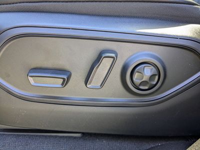 2026 Jeep Grand Cherokee — photo 21 view