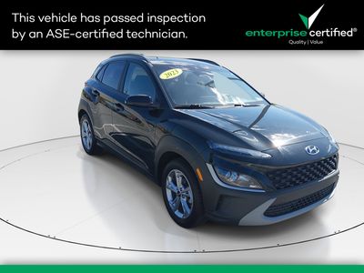 2023 Hyundai Kona SEL Auto FWD — front three-quarter view