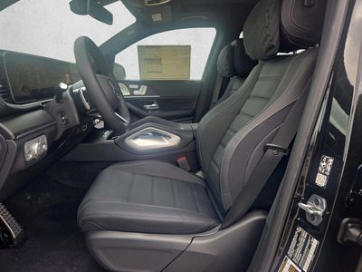 2026 Mercedes-Benz GLS 580 - Photo 4