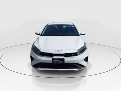 2024 Kia Forte - Photo 2