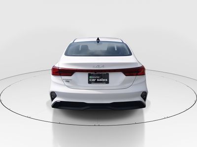 2024 Kia Forte - Photo 6