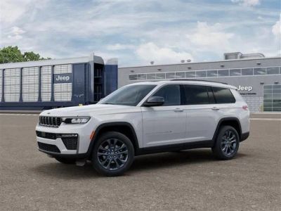 2026 Jeep Grand Cherokee — side profile view
