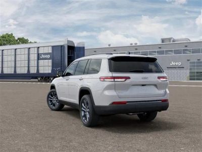 2026 Jeep Grand Cherokee — rear three-quarter view