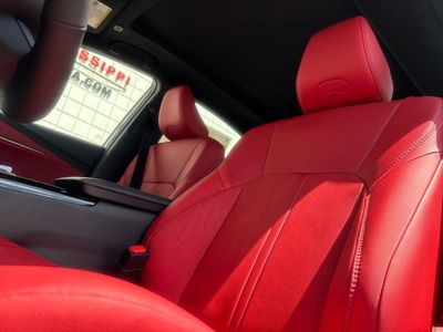 2026 Toyota Camry - Photo 11