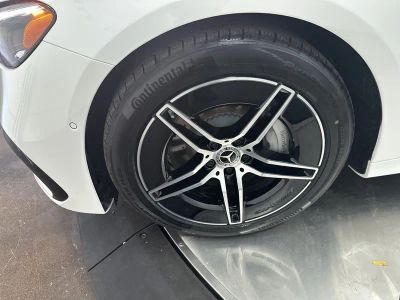 2026 Mercedes-Benz E-Class - Photo 32