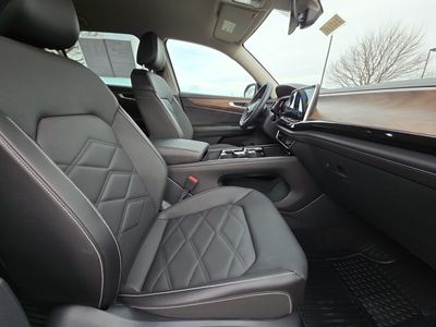 2025 Volkswagen Atlas - Photo 12