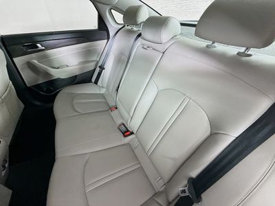 2018 Hyundai Sonata Hybrid - Photo 27