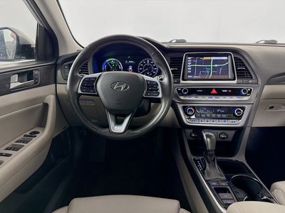 2018 Hyundai Sonata Hybrid - Photo 25