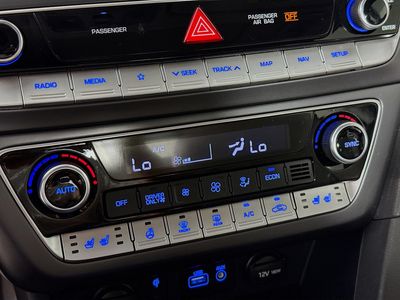 2018 Hyundai Sonata Hybrid - Photo 16