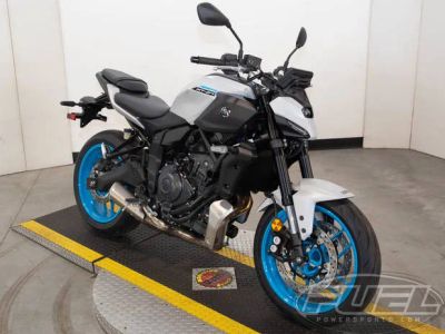 2026 Yamaha MT-07 — front three-quarter view