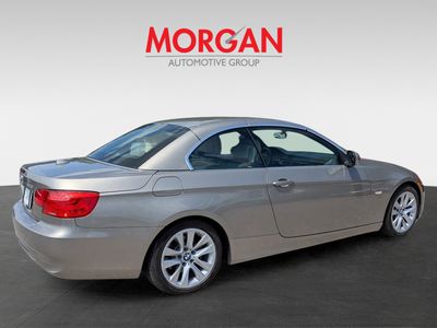 2011 BMW 3 Series - Photo 4