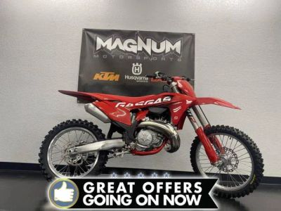 2024 GASGAS MC 250 — front three-quarter view