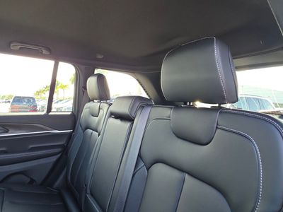 2026 Jeep Grand Cherokee — photo 7 view