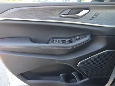 2026 Jeep Grand Cherokee — photo 14 view