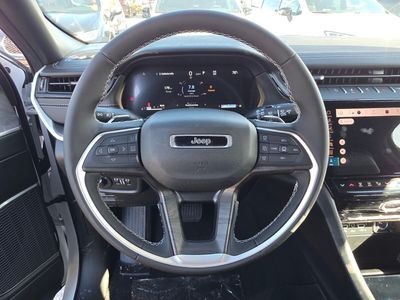 2026 Jeep Grand Cherokee — photo 16 view