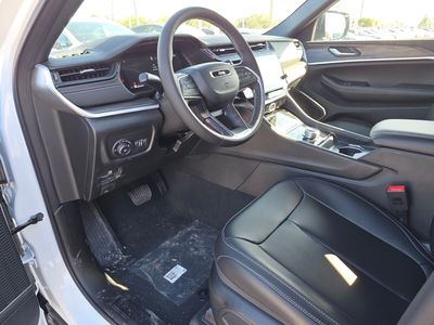 2026 Jeep Grand Cherokee — photo 13 view